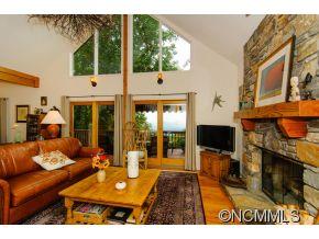9 Poplar Forest Road Fairview, NC 28730 - Photo 4 of 24 Gallery Image 4