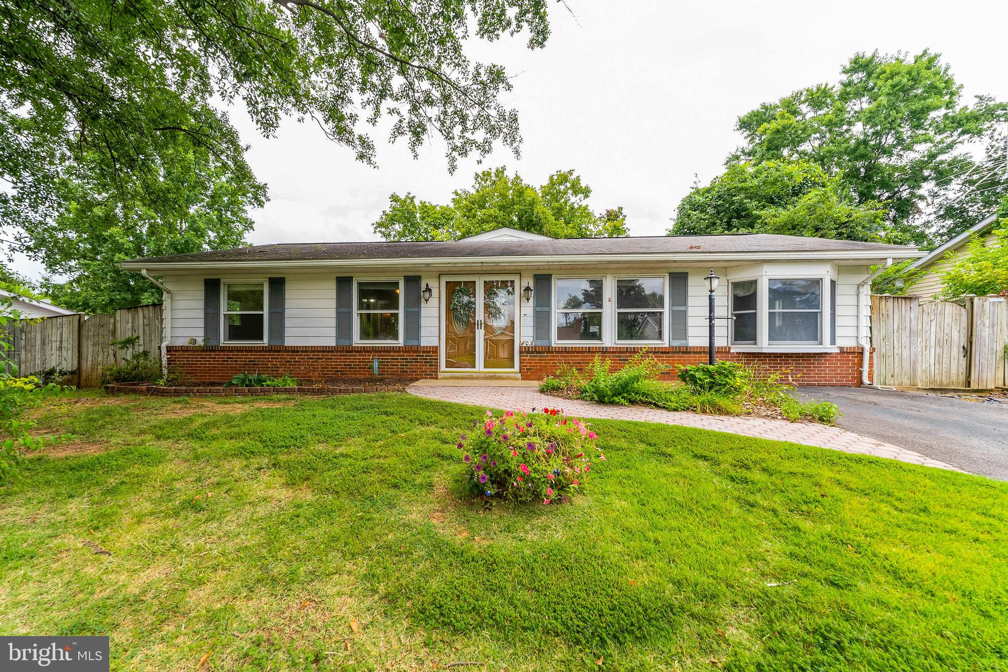403 Williamsburg Road Sterling, VA 20164 - Photo 1 of 1 403 Williamsburg Rd
