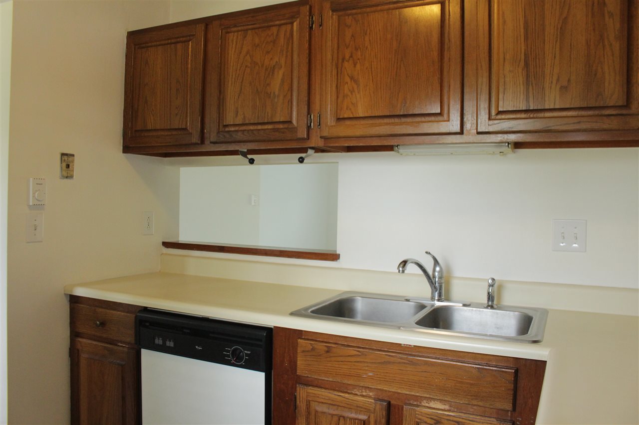 20 Gilbert Square, Unit 20 Milton, VT 05468 - Photo 3 of 29 Gallery Image 3