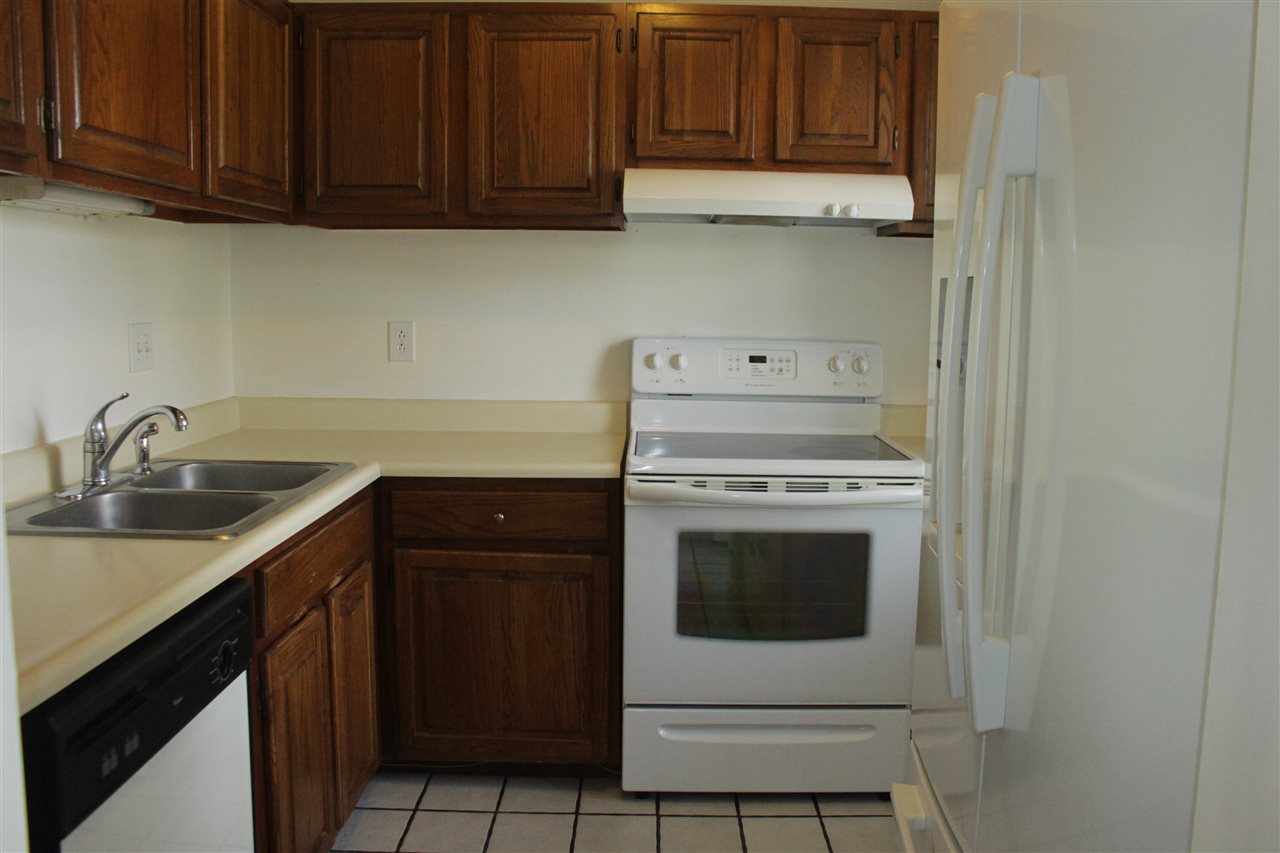 20 Gilbert Square, Unit 20 Milton, VT 05468 - Photo 4 of 29 Gallery Image 4