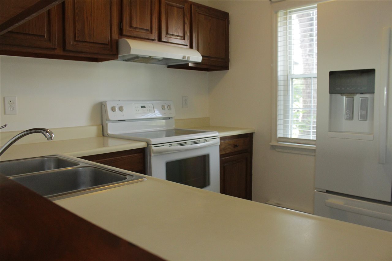 20 Gilbert Square, Unit 20 Milton, VT 05468 - Photo 5 of 29 Gallery Image 5