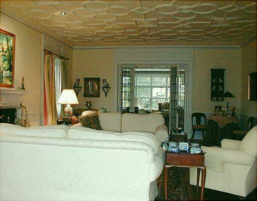 5341 Darlington Road Pittsburgh, PA 15217 - Photo 4 of 8 Living Room.