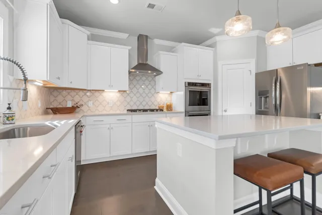 $641,000 | 185 Whaler Avenue, Summerville, SC 29486