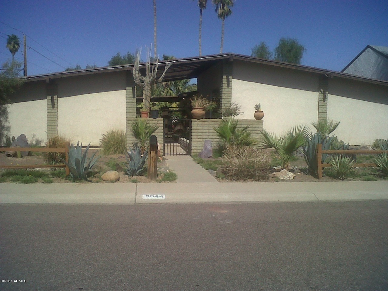 FRONT OF HOME