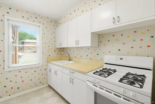 $349,000 | 15-63 212th Street, Unit 177 | Bay Terrace