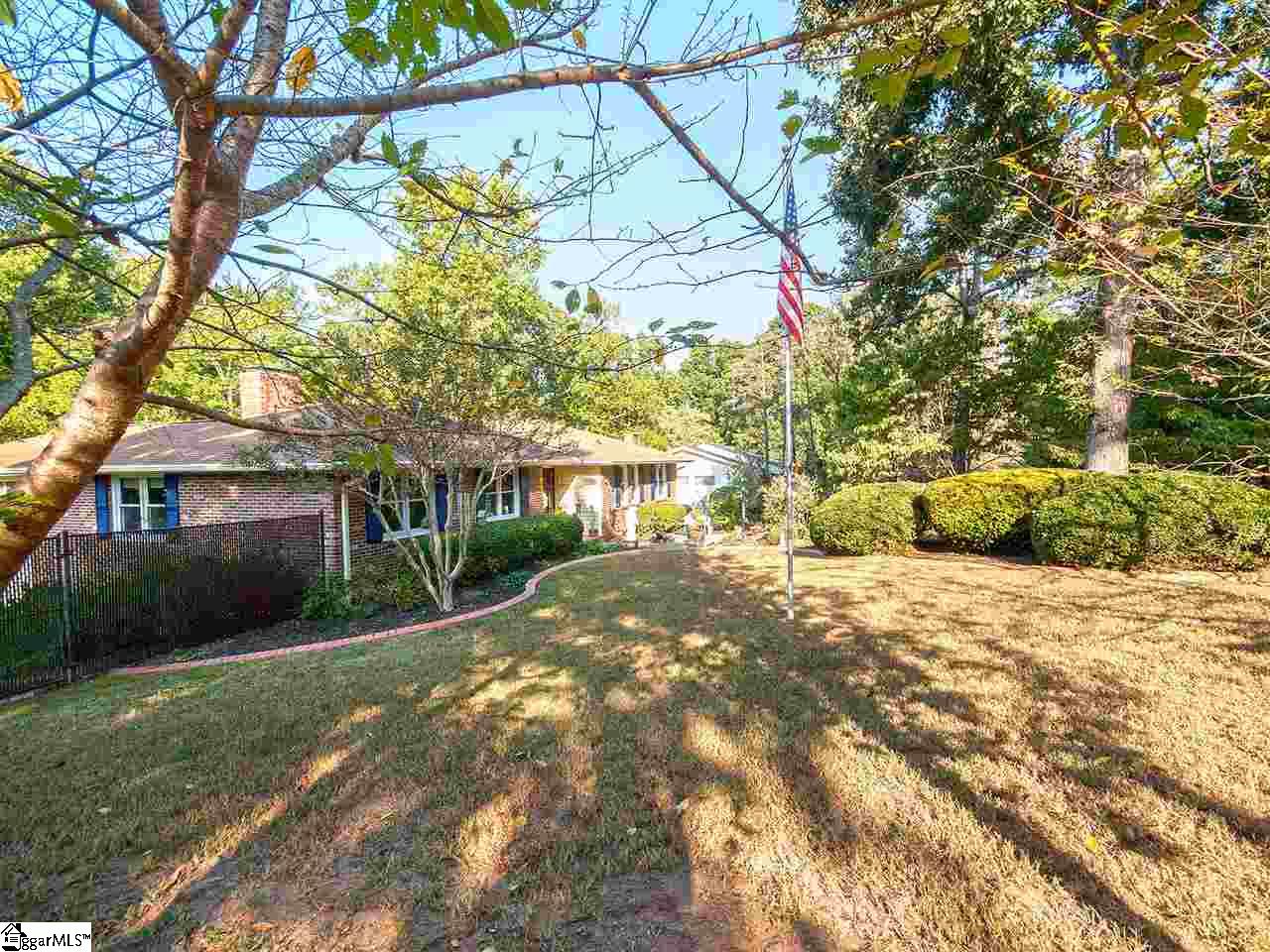 406 Adams Mill Road Mauldin, SC 29662 - Photo 2 of 34 Gallery Image 2