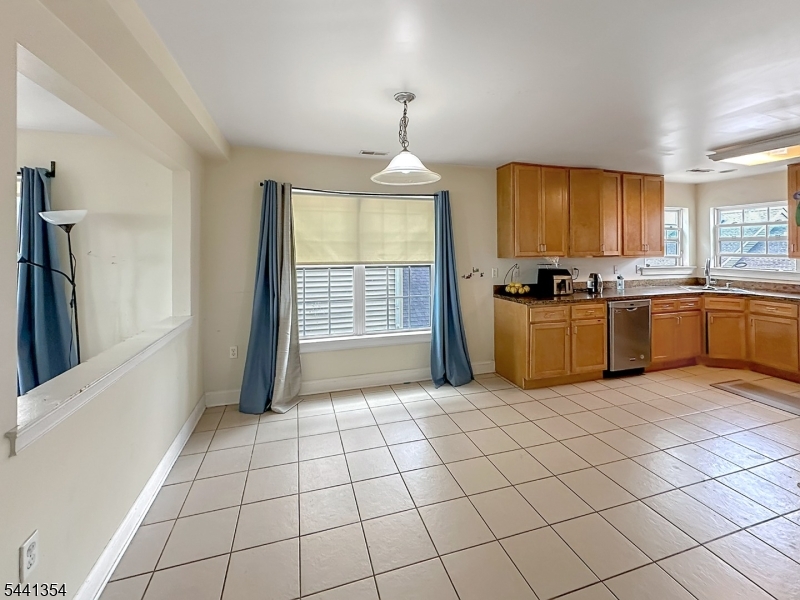 178 Front Street Elizabeth Port, NJ 07206 - Photo 7 of 20