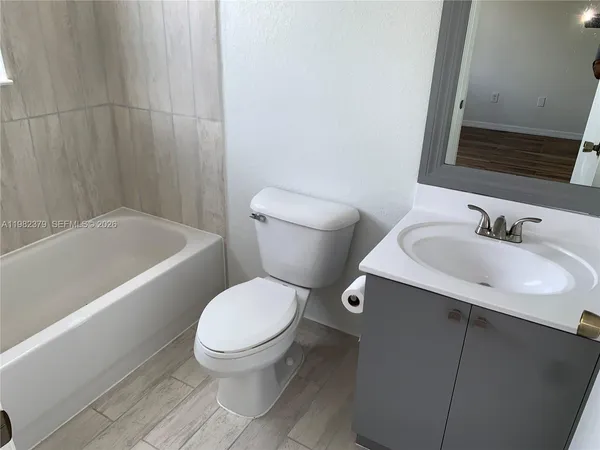 $2,000 | 3001 Southeast 17th Avenue, Unit 3001, Homestead, FL 33035