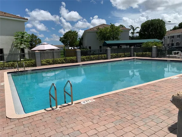 $2,000 | 3001 Southeast 17th Avenue, Unit 3001, Homestead, FL 33035