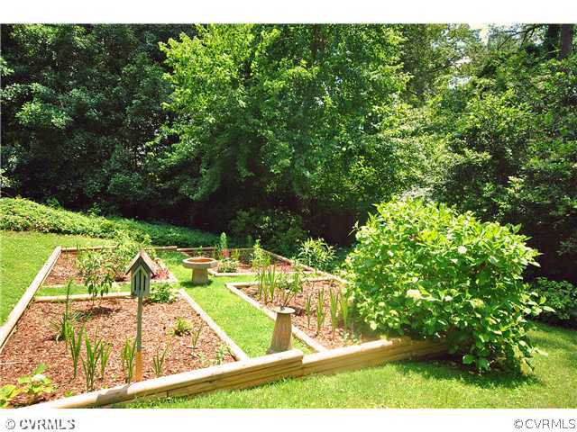 4237 Arrowhead Road Richmond, VA 23235 - Photo 13 of 14 a view of yard with swimming pool