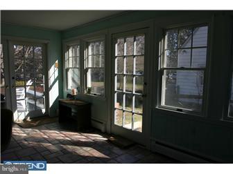65 Warwick Road Stratford, NJ 08084 - Photo 5 of 7 Office / Study