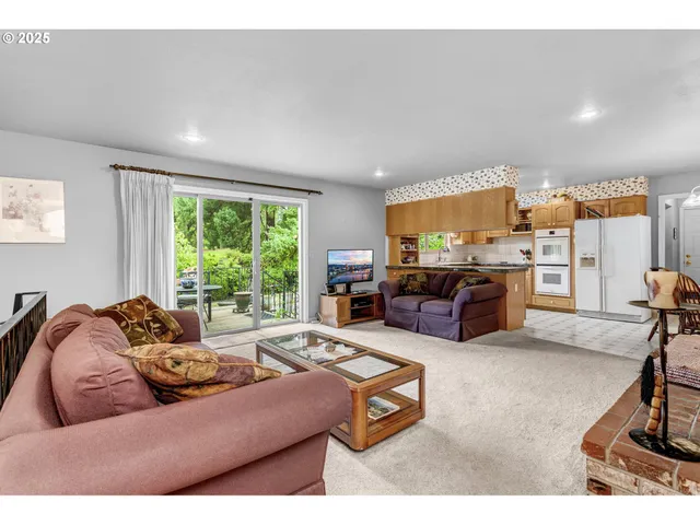 $679,900 | 1114 Northeast 137th Avenue, Portland, OR 97230