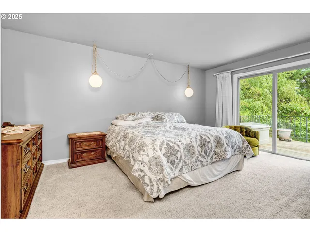 $679,900 | 1114 Northeast 137th Avenue, Portland, OR 97230