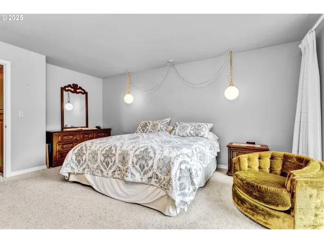 $679,900 | 1114 Northeast 137th Avenue, Portland, OR 97230