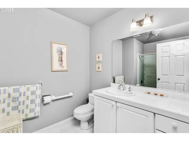 $679,900 | 1114 Northeast 137th Avenue, Portland, OR 97230