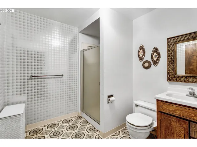 $679,900 | 1114 Northeast 137th Avenue, Portland, OR 97230