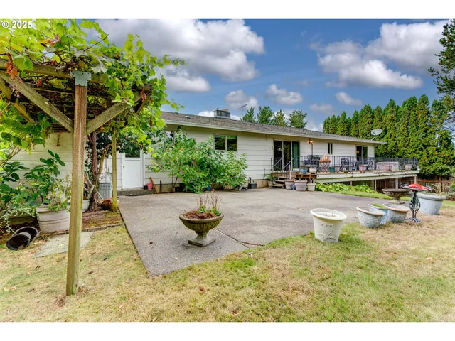 $679,900 | 1114 Northeast 137th Avenue, Portland, OR 97230
