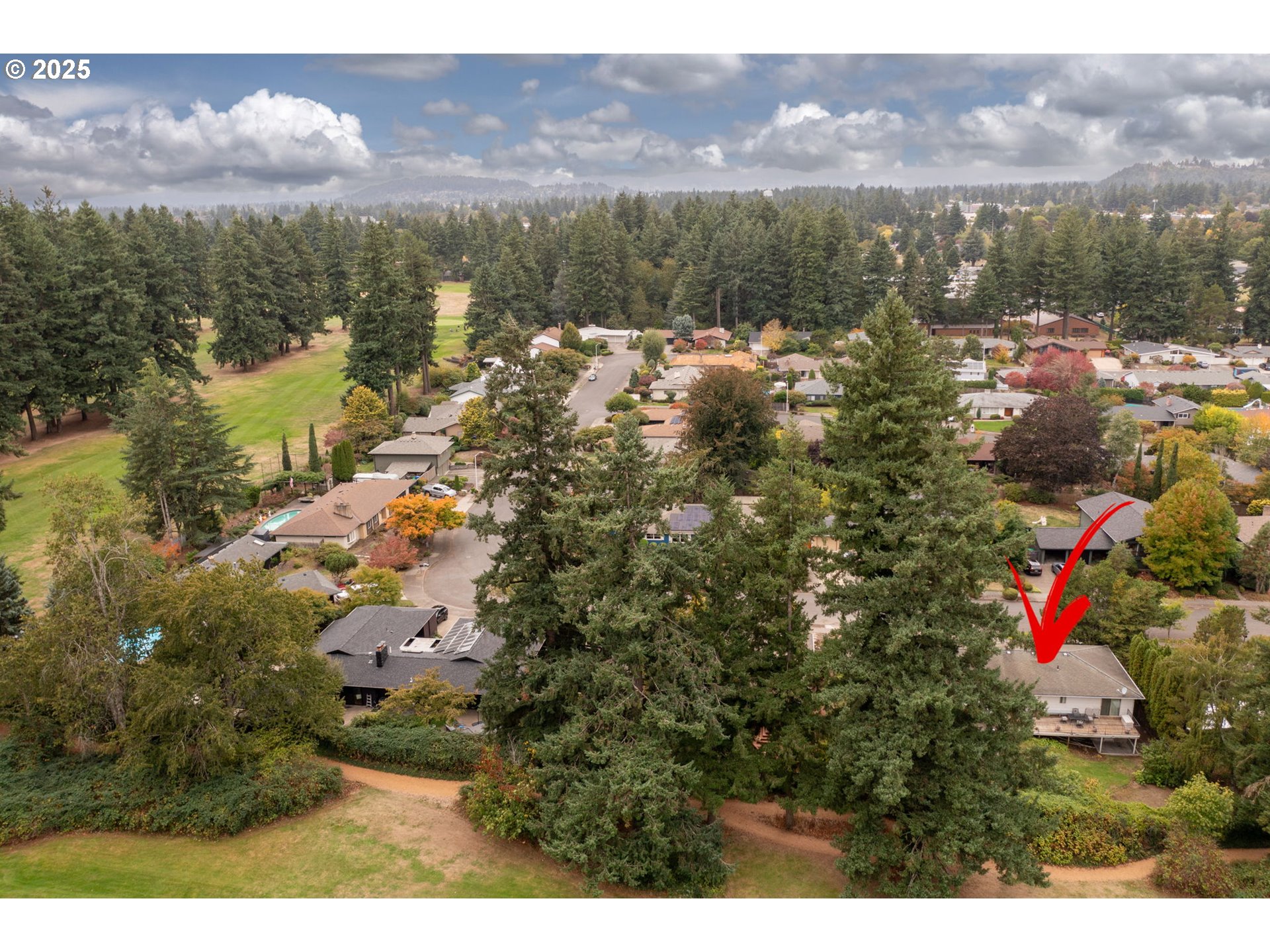 1114 Northeast 137th Avenue Portland, OR 97230 - Photo 5 of 45 a view of lake