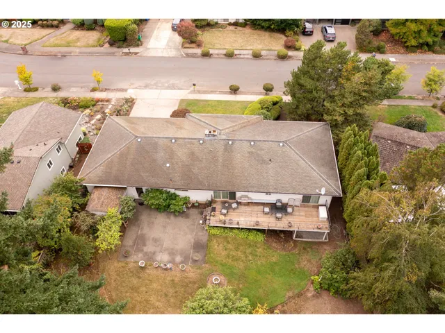 $679,900 | 1114 Northeast 137th Avenue, Portland, OR 97230