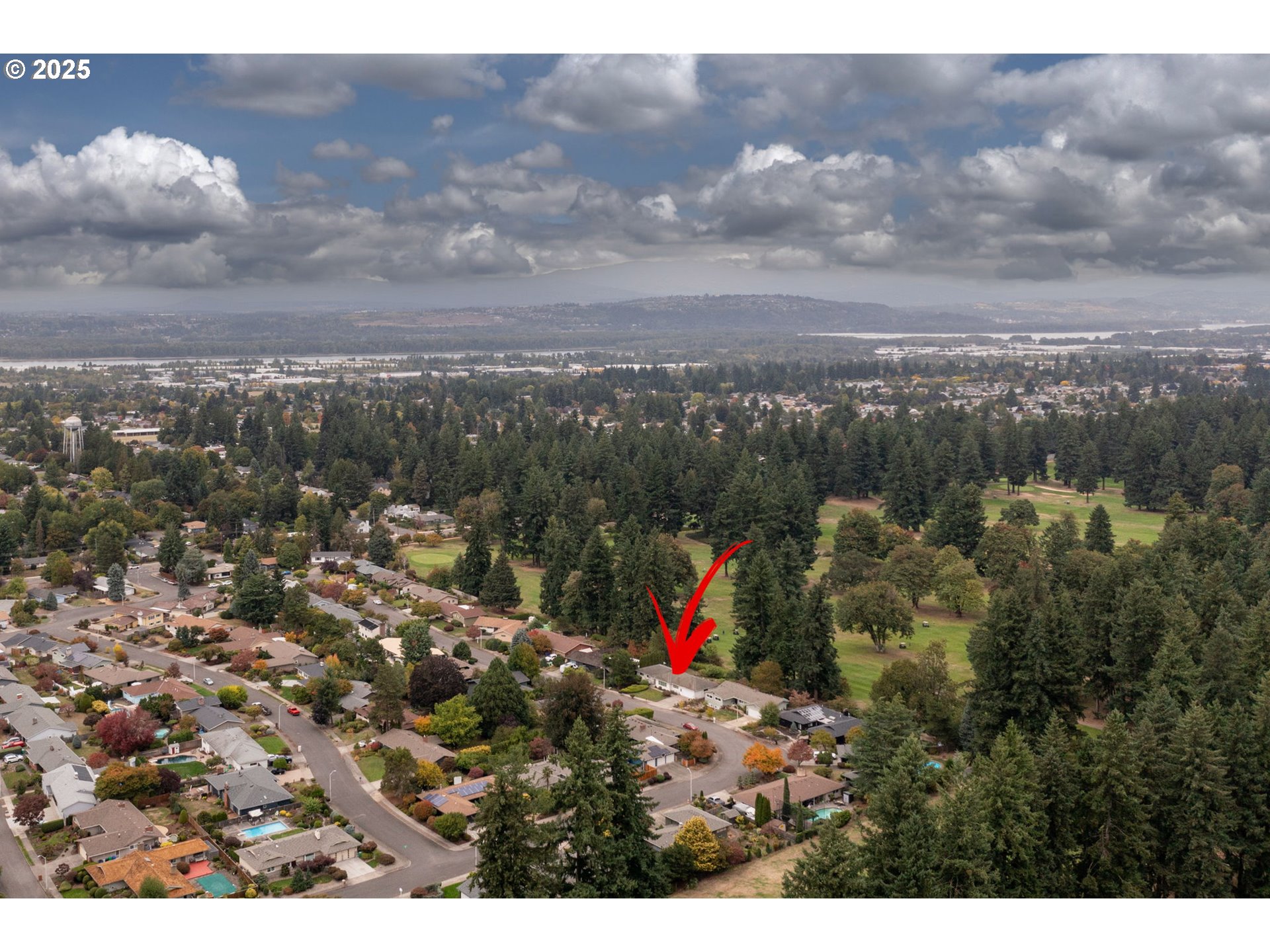 1114 Northeast 137th Avenue Portland, OR 97230 - Photo 7 of 45 a view of a city