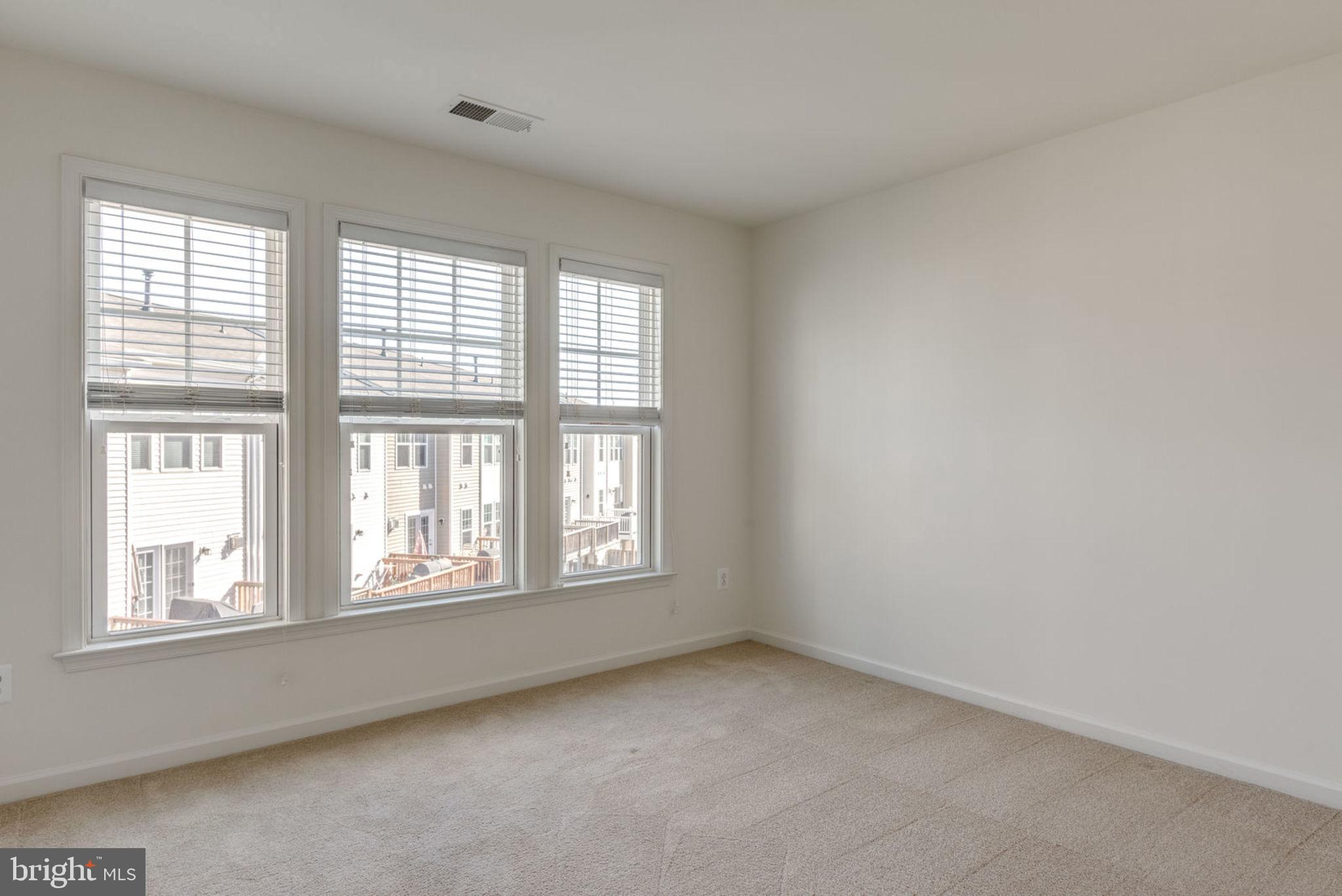 43453 Rickenbacker Square Ashburn, VA 20147 - Photo 19 of 31