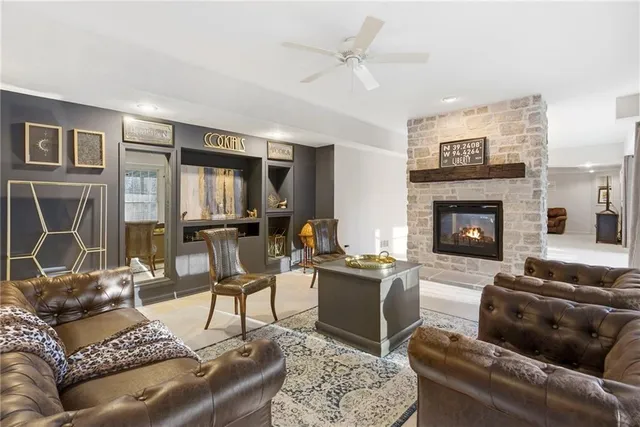 $995,000 | 1581 Sugar Maple Lane, Liberty, MO 64068