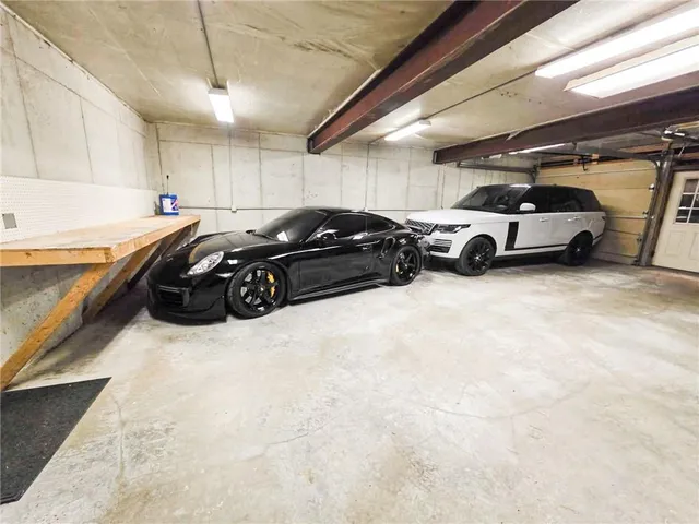 $995,000 | 1581 Sugar Maple Lane, Liberty, MO 64068