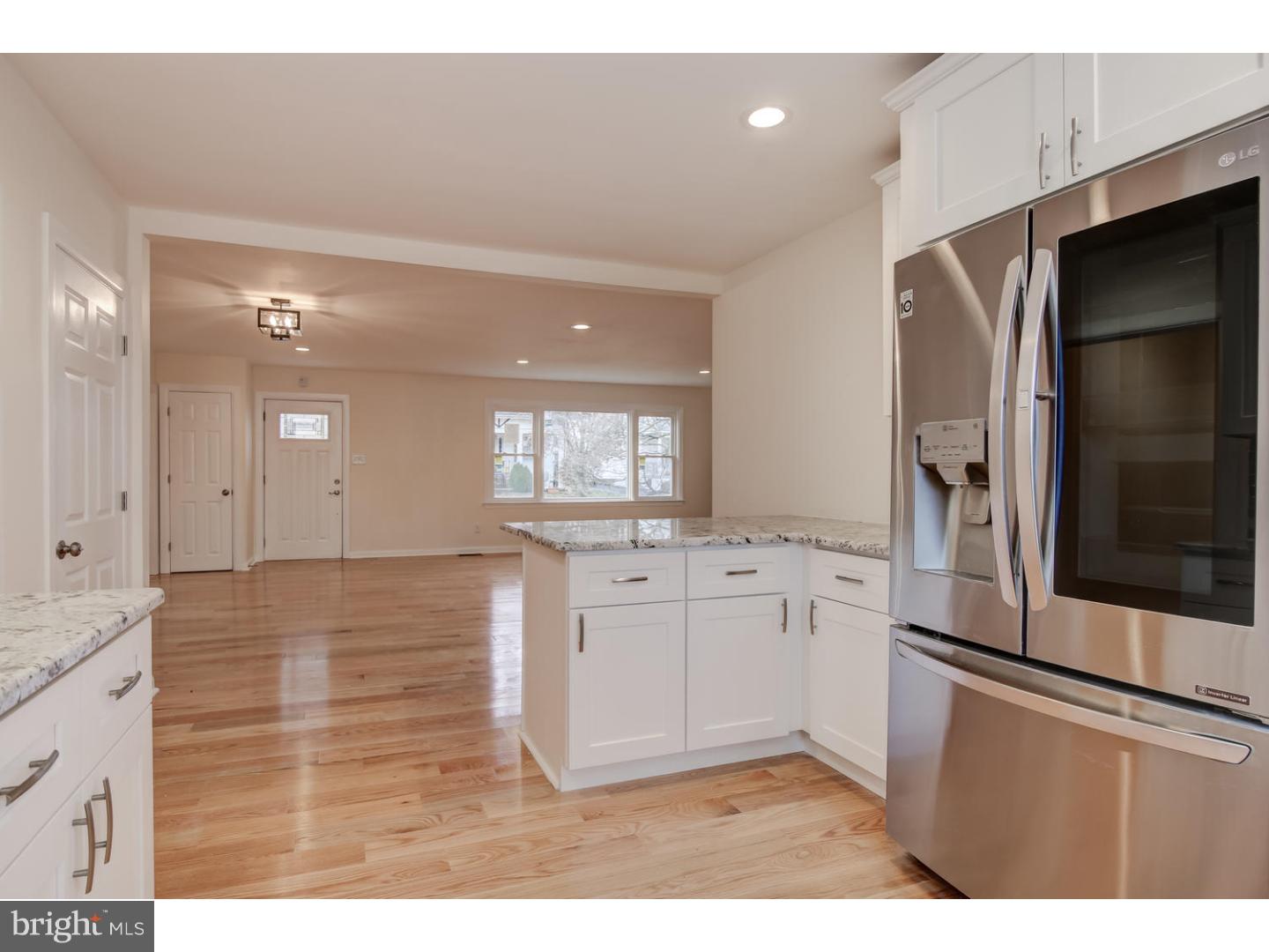 819 Grove Avenue Springfield, PA 19064 - Photo 4 of 25 Gallery Image 4