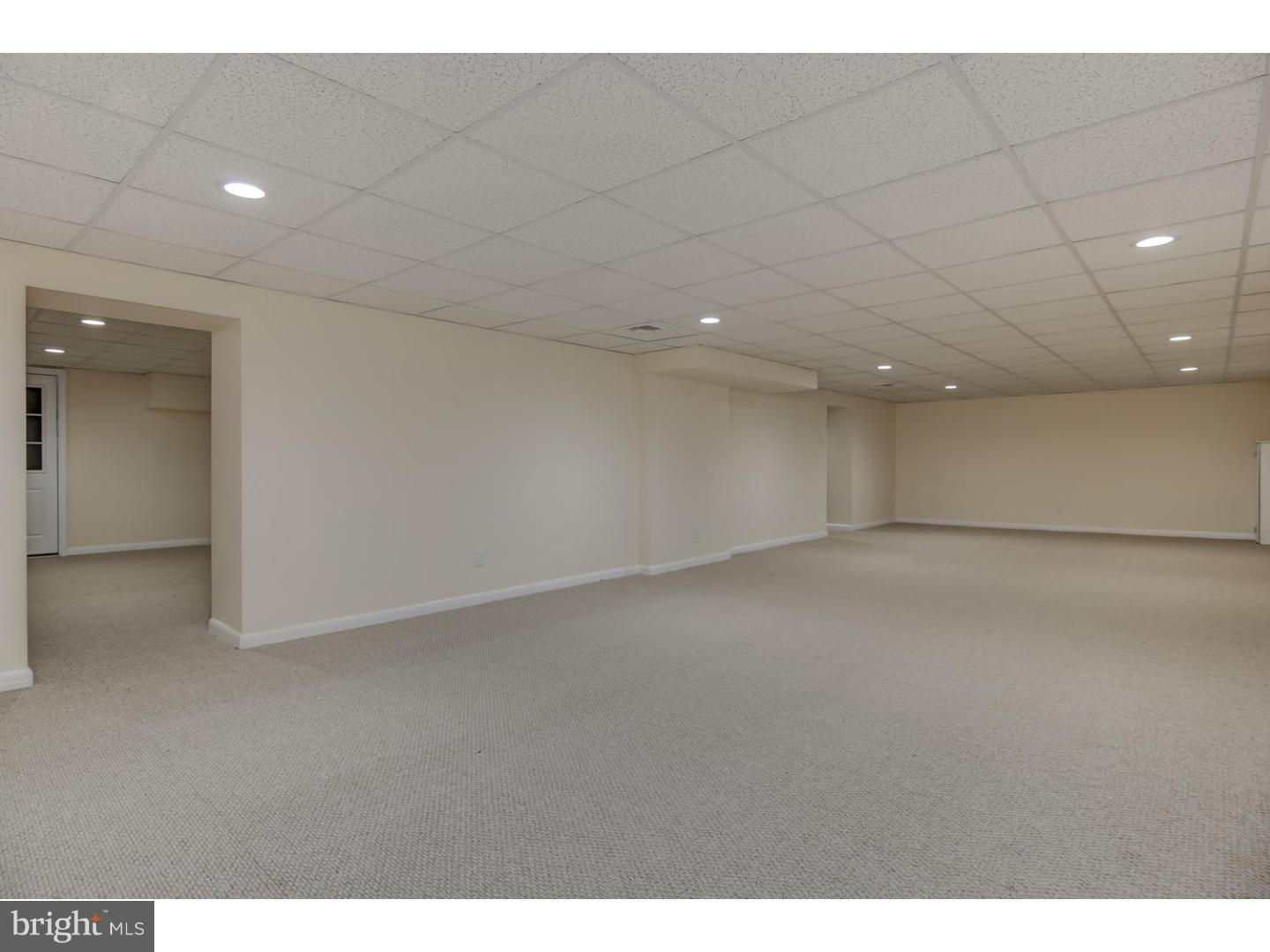 819 Grove Avenue Springfield, PA 19064 - Photo 8 of 25 Gallery Image 8