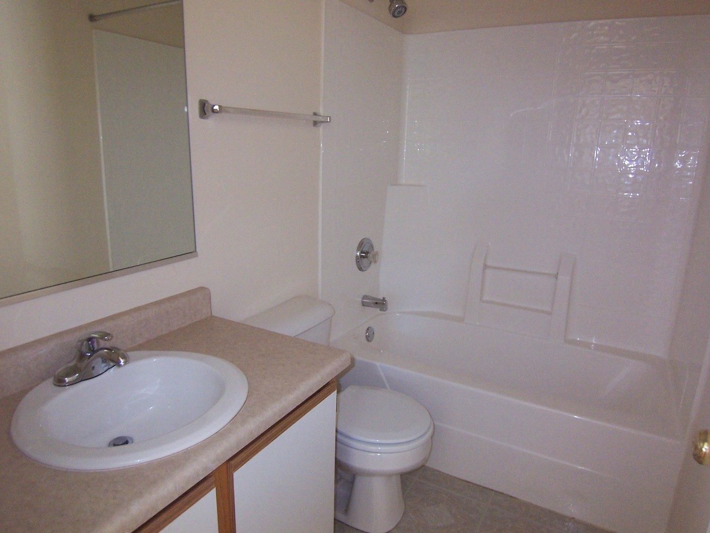 2817 Collins Court Naperville, IL 60563 - Photo 19 of 29