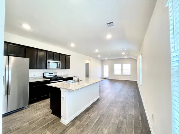 $1,800 | 264 Texas Palmetto Circle, Kyle, TX 78640