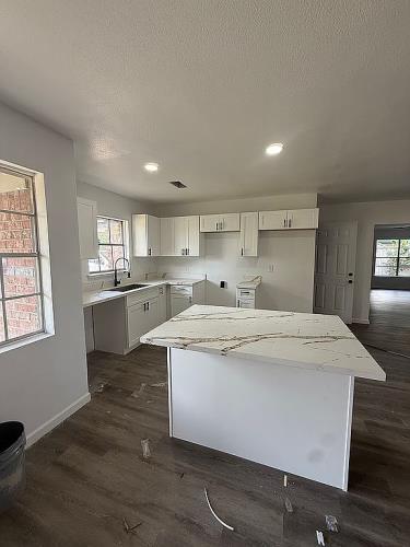 514 Peach Spring Drive Houston, TX 77037 - Photo 6 of 8