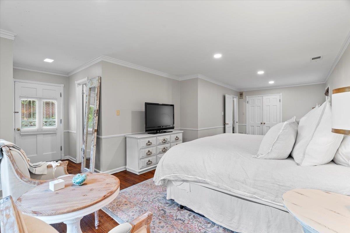 4491 Garnett Road Memphis, TN 38117 - Photo 15 of 32 Hardwood flooring complements the neutral paint palette and white trim details