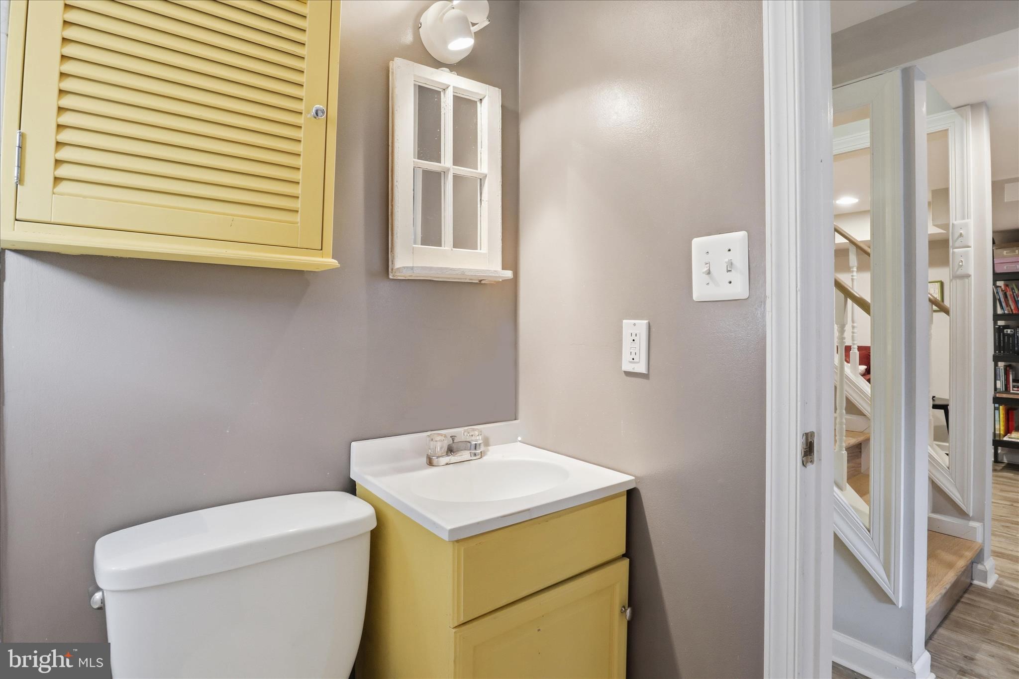 304 Highview Avenue Silver Spring, MD 20901 - Photo 31 of 48 a utility room with dryer and washer