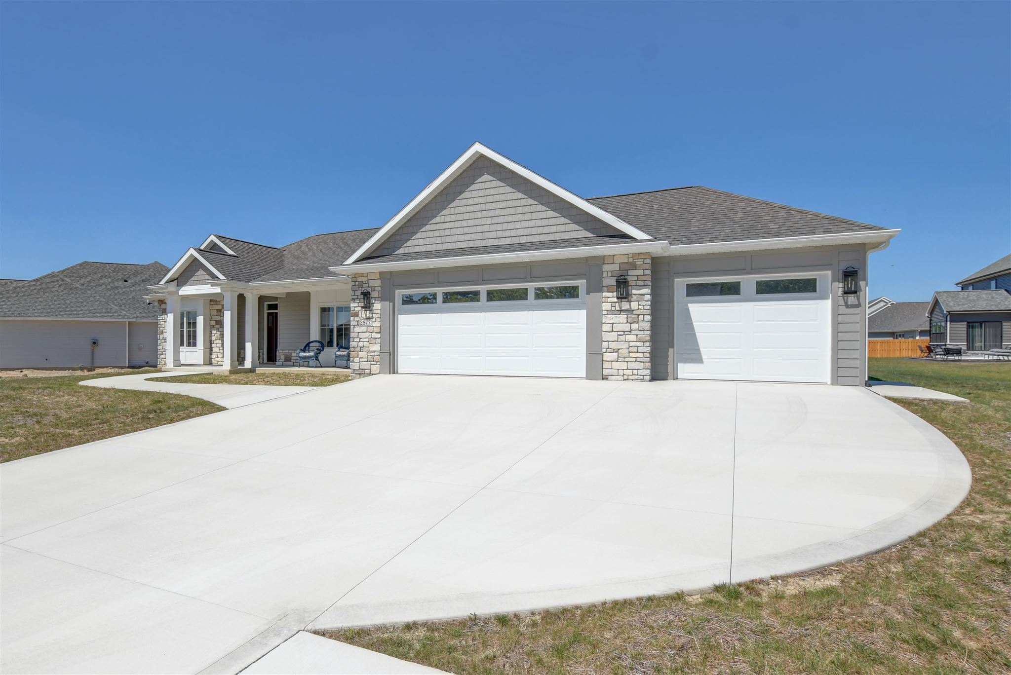 2877 Leon Cove Fort Wayne, IN 46845 - Photo 2 of 36