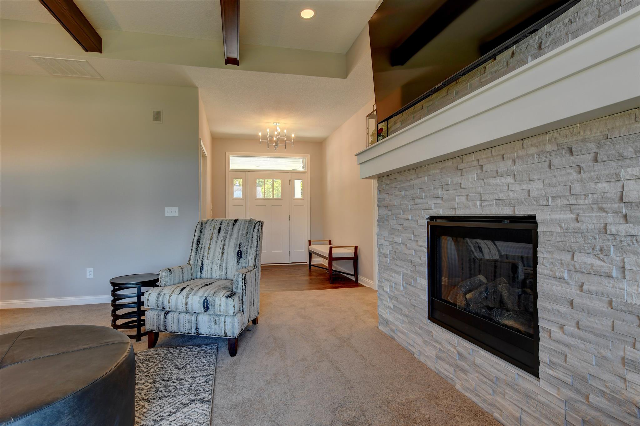 2877 Leon Cove Fort Wayne, IN 46845 - Photo 9 of 36