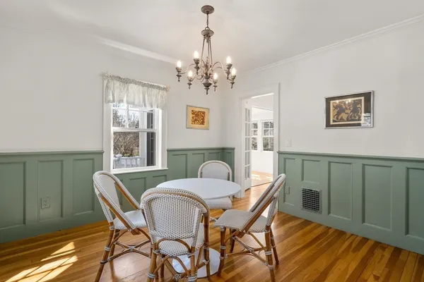 $849,000 | 22 South Lincoln Street, Natick, MA 01760