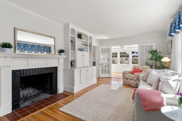 $849,000 | 22 South Lincoln Street, Natick, MA 01760