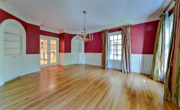158 Lowell Road Wellesley, MA 02481 - Photo 5 of 30 Gallery Image 5
