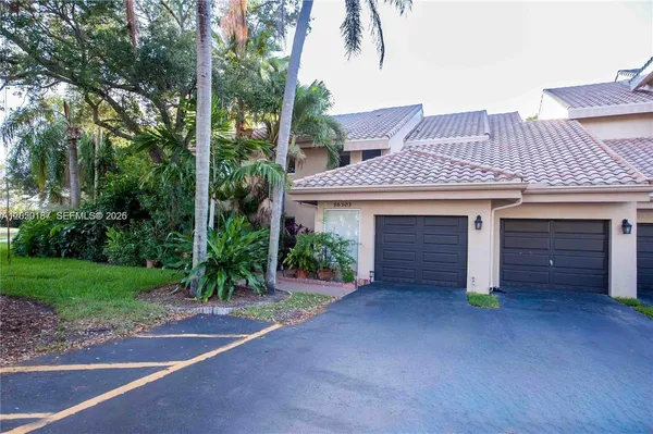 $590,000 | 16301 Malibu Drive, Unit 79, Weston, FL 33326