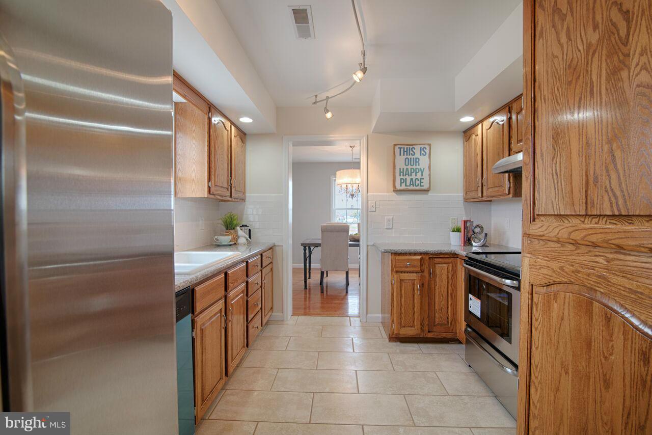 14512 Fairview Road Clear Spring, MD 21722 - Photo 8 of 30 Kitchen