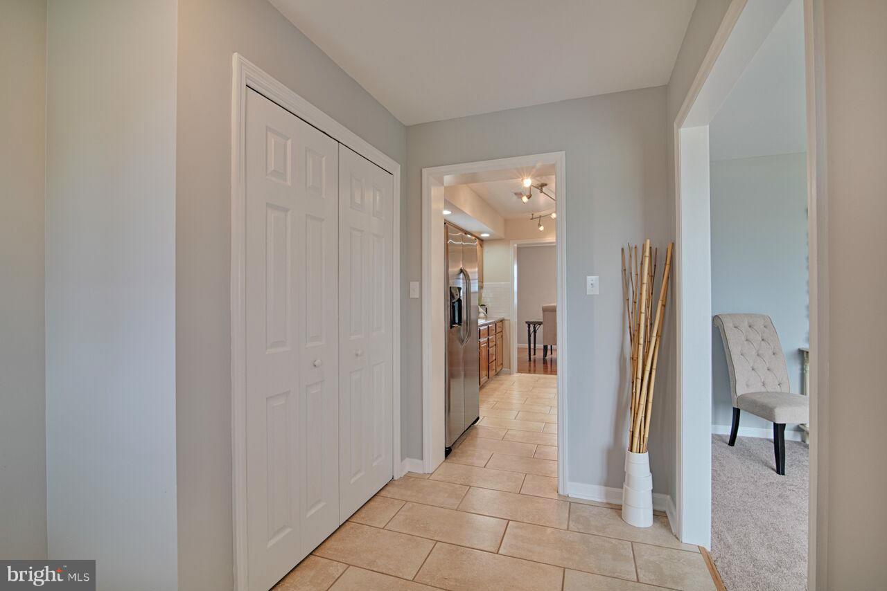 14512 Fairview Road Clear Spring, MD 21722 - Photo 9 of 30 Interior (General)