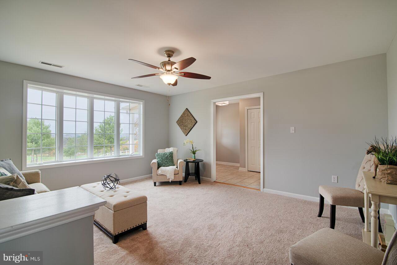 14512 Fairview Road Clear Spring, MD 21722 - Photo 10 of 30 Living Room
