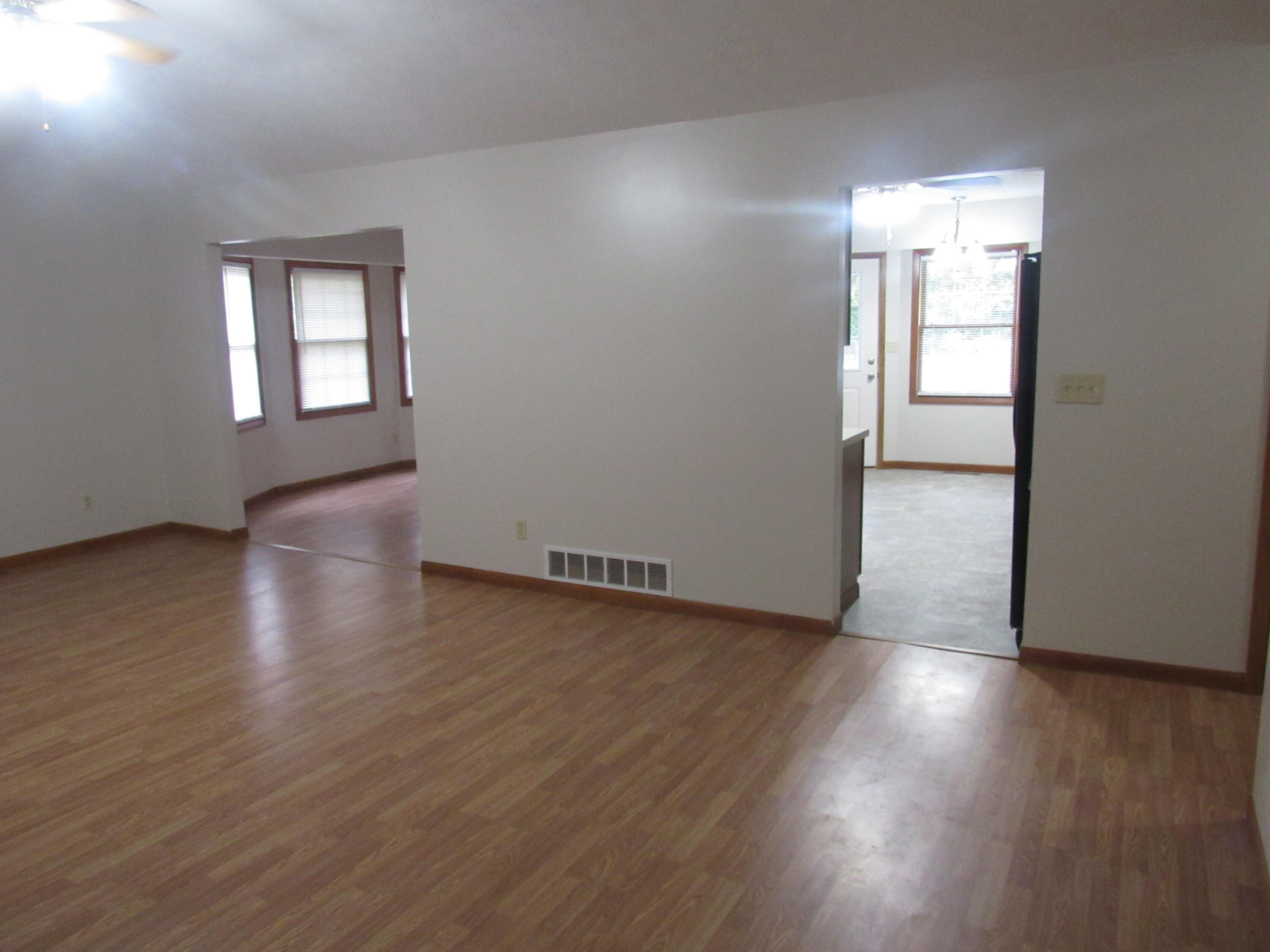 888 Carberry Road Niles, MI 49120 - Photo 14 of 30 20211014_04_01
