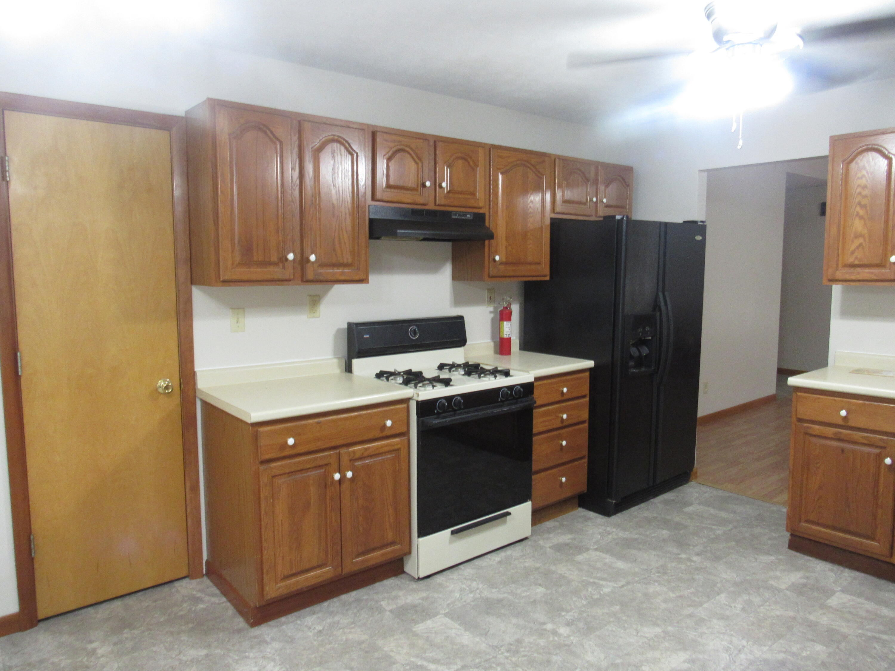 888 Carberry Road Niles, MI 49120 - Photo 5 of 30 20211014_06_02