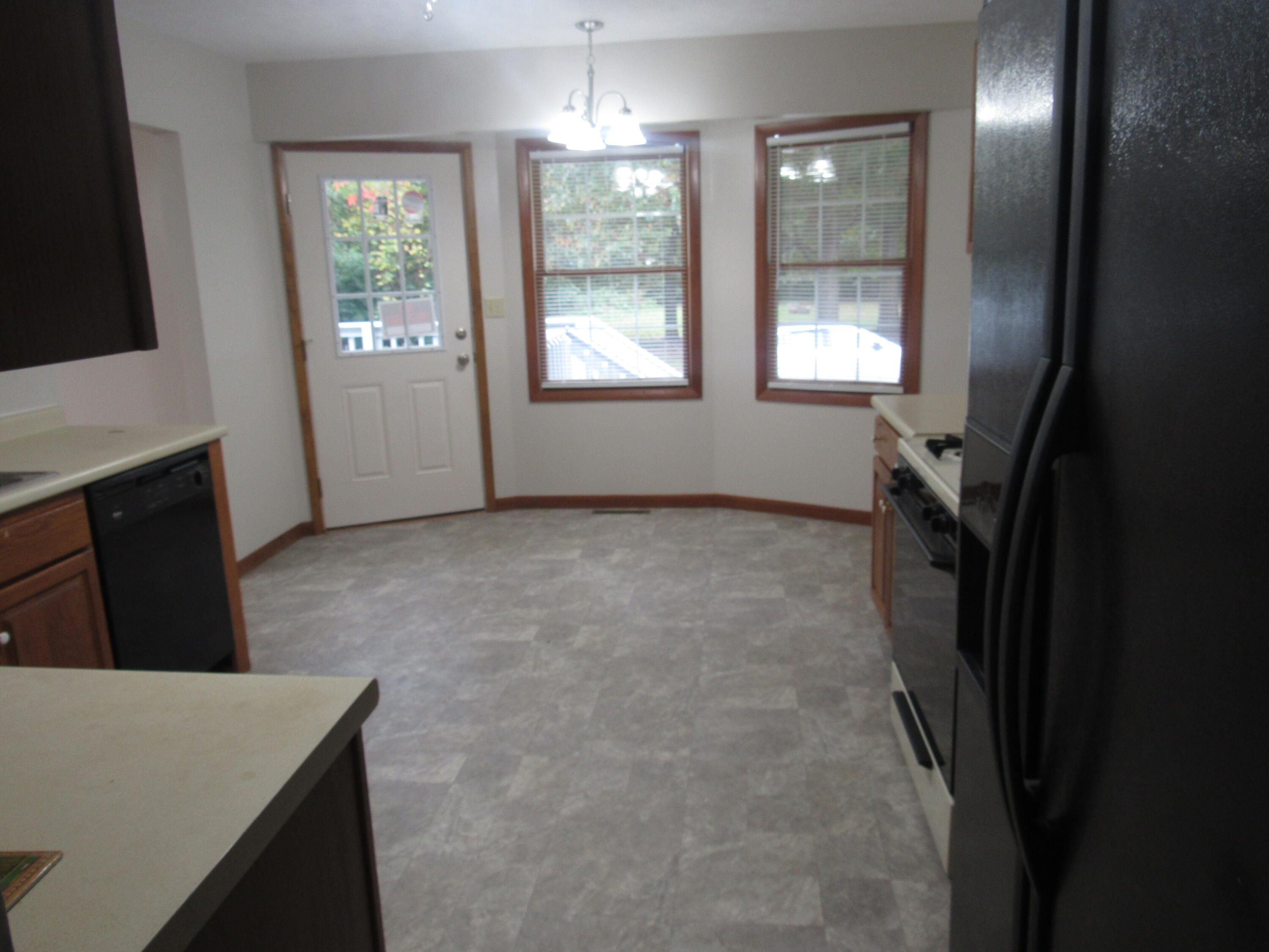 888 Carberry Road Niles, MI 49120 - Photo 10 of 30 20211014_23