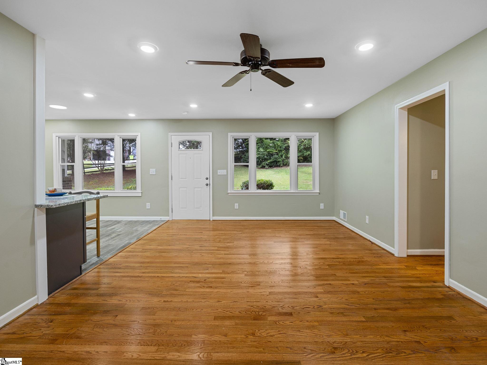 101 State Rd S-42-1526 Landrum, SC 29356 - Photo 5 of 36 Gallery Image 5
