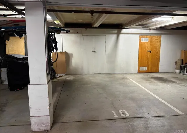 a view of a garage