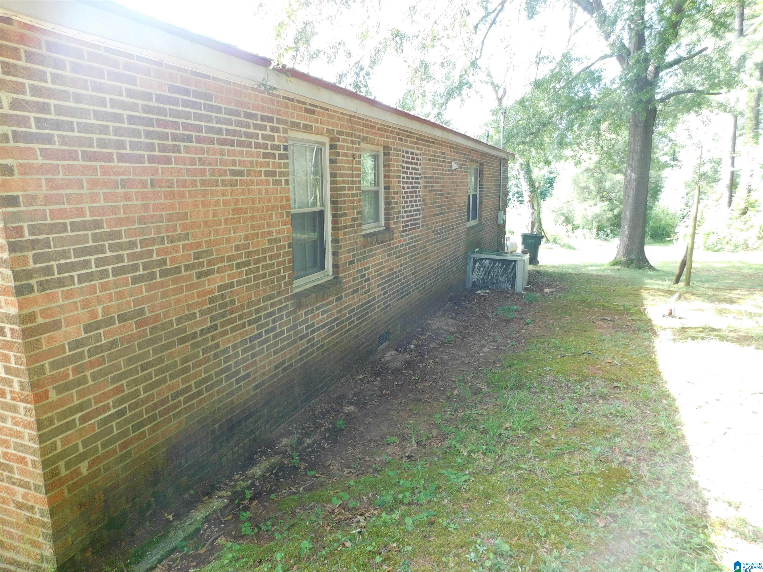 61 Airport Road Oxford, AL 36203 - Photo 4 of 14
