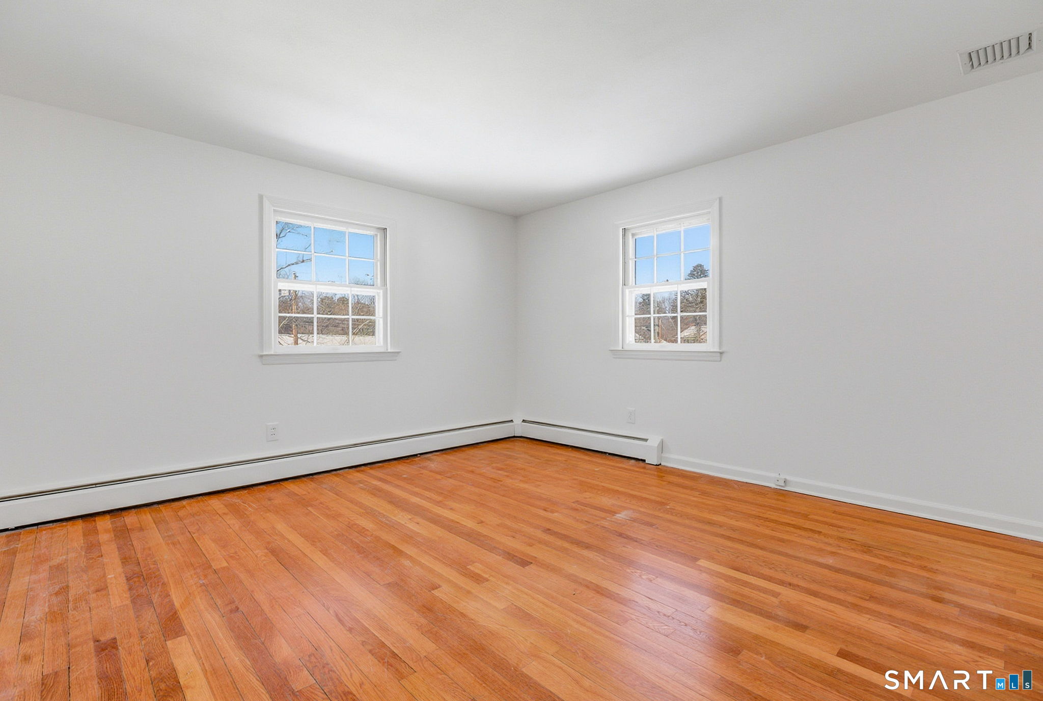 9 Patrick Lane Branford, CT 06405 - Photo 14 of 33